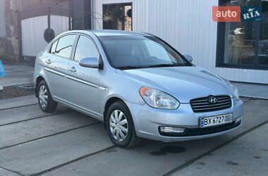 Седан Hyundai Accent 2008 в Новом Буге