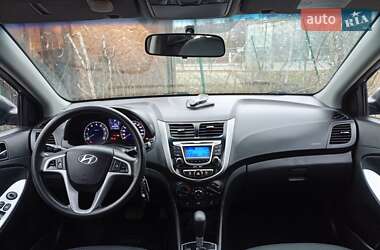 Седан Hyundai Accent 2012 в Ужгороді
