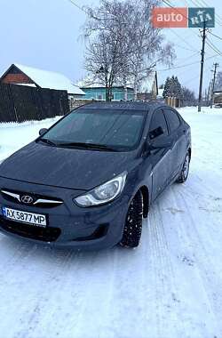 Седан Hyundai Accent 2012 в Змиеве
