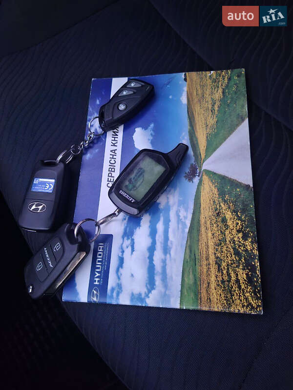 Седан Hyundai Accent 2012 в Києві фото 13 Седан Hyundai Accent 2012 в Києві