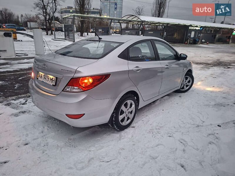 Седан Hyundai Accent 2012 в Києві фото 23 Седан Hyundai Accent 2012 в Києві