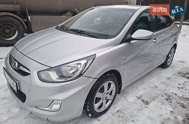 Седан Hyundai Accent 2012 в Киеве