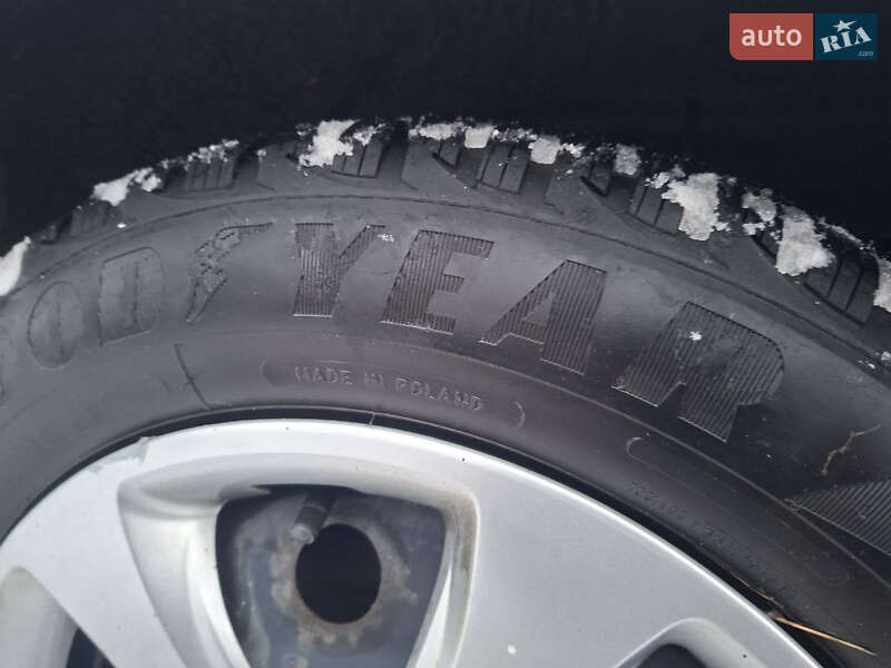 Седан Hyundai Accent 2012 в Києві фото 74 Седан Hyundai Accent 2012 в Києві