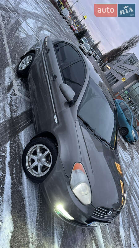 Hyundai Accent 2008