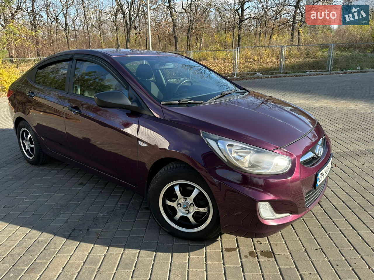 2012 Hyundai Accent - мініатюра 18