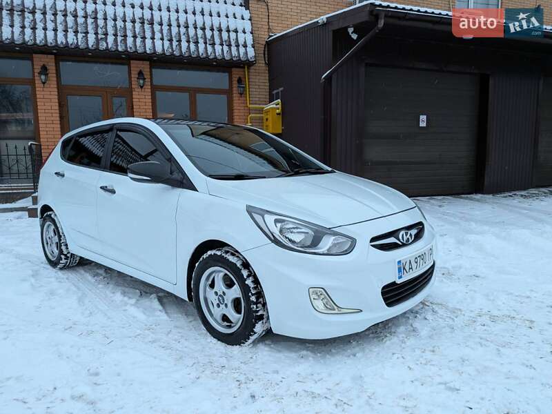 Хэтчбек Hyundai Accent 2012 в Харькове фото 2 Хэтчбек Hyundai Accent 2012 в Харькове