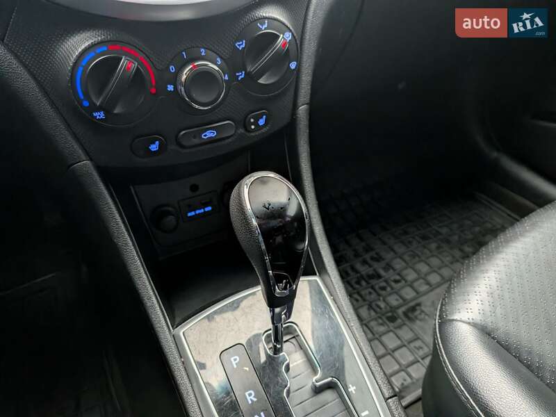 Хэтчбек Hyundai Accent 2012 в Харькове фото 15 Хэтчбек Hyundai Accent 2012 в Харькове