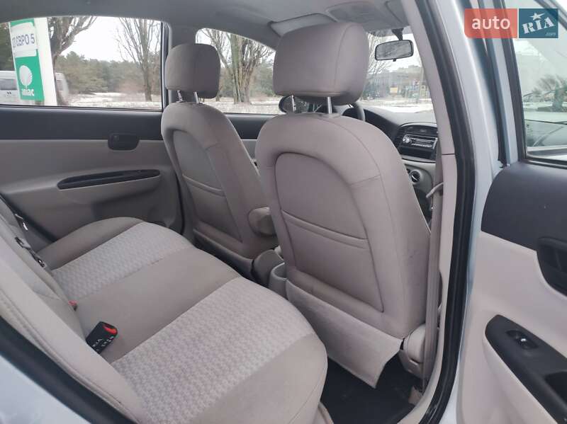 Седан Hyundai Accent 2008 в Днепре фото 36 Седан Hyundai Accent 2008 в Днепре