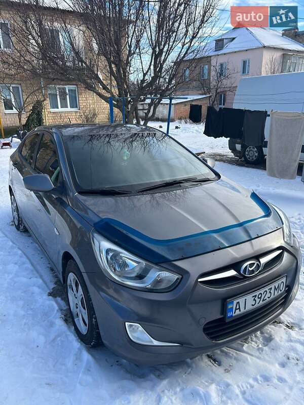 Седан Hyundai Accent 2011 в Яготині фото 6 Седан Hyundai Accent 2011 в Яготині