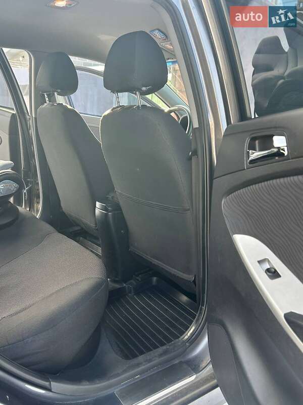 Седан Hyundai Accent 2011 в Яготині фото 24 Седан Hyundai Accent 2011 в Яготині