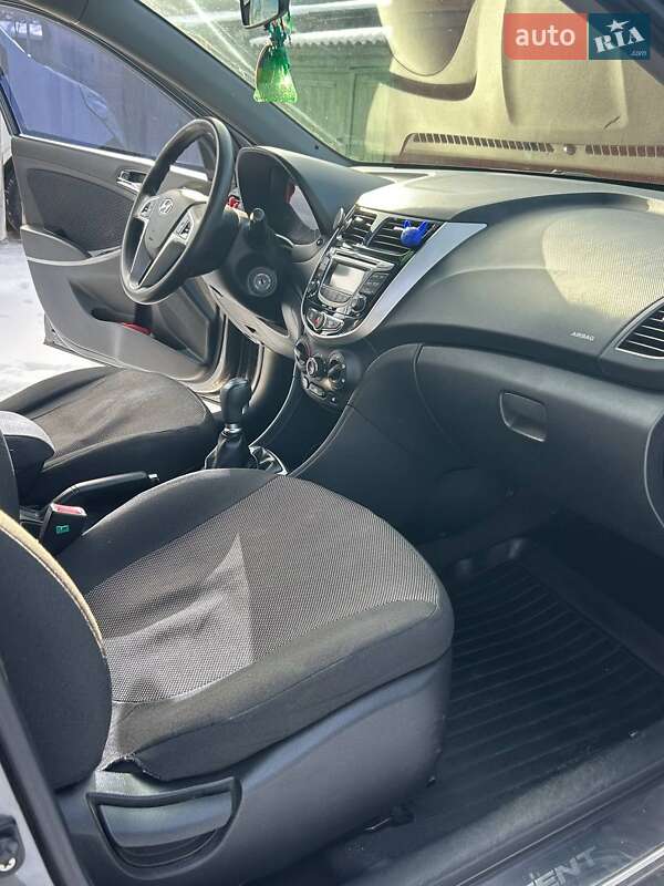 Седан Hyundai Accent 2011 в Яготині фото 22 Седан Hyundai Accent 2011 в Яготині