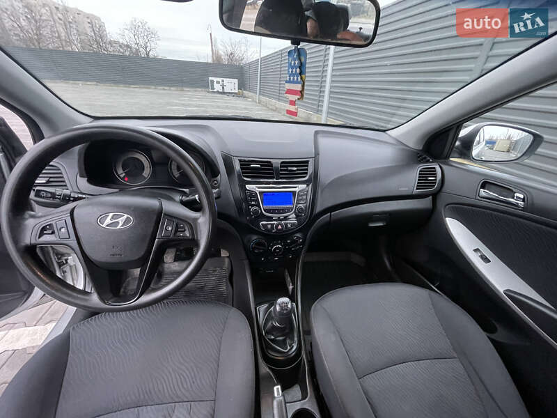 Седан Hyundai Accent 2013 в Николаеве
