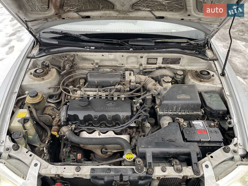 Лифтбек Hyundai Accent 2000 в Днепре фото 12 Лифтбек Hyundai Accent 2000 в Днепре