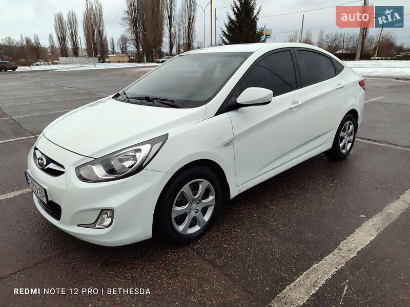 Седан Hyundai Accent 2012 в Кременчуці