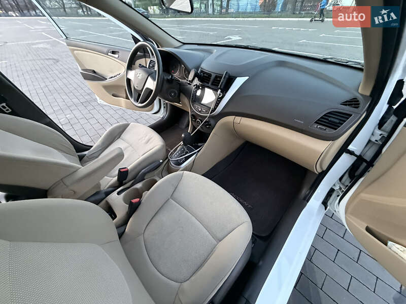 Седан Hyundai Accent 2013 в Одесі