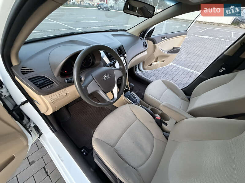 Седан Hyundai Accent 2013 в Одесі