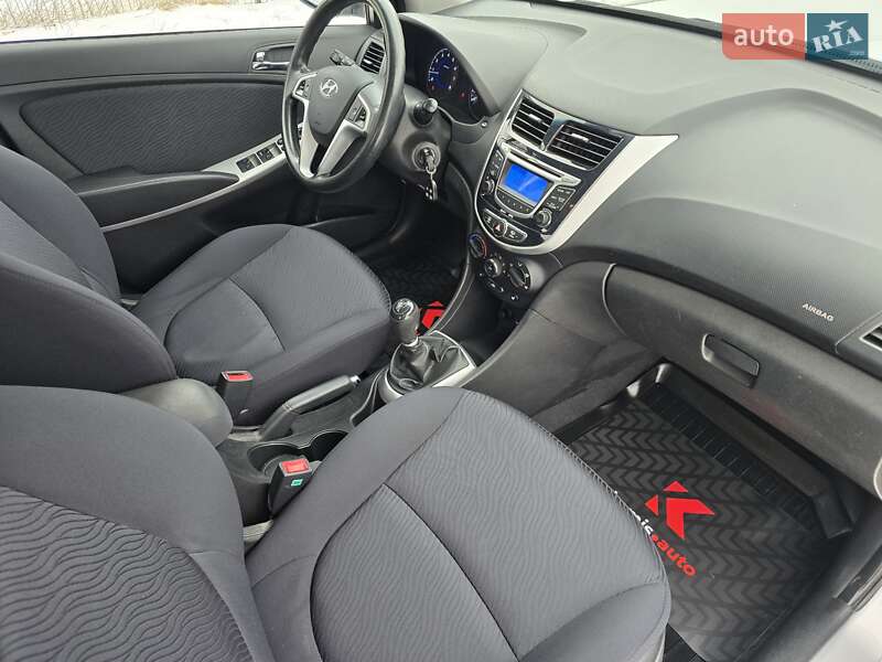 Седан Hyundai Accent 2013 в Хмельницком