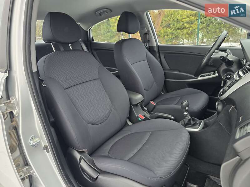 Седан Hyundai Accent 2013 в Хмельницком