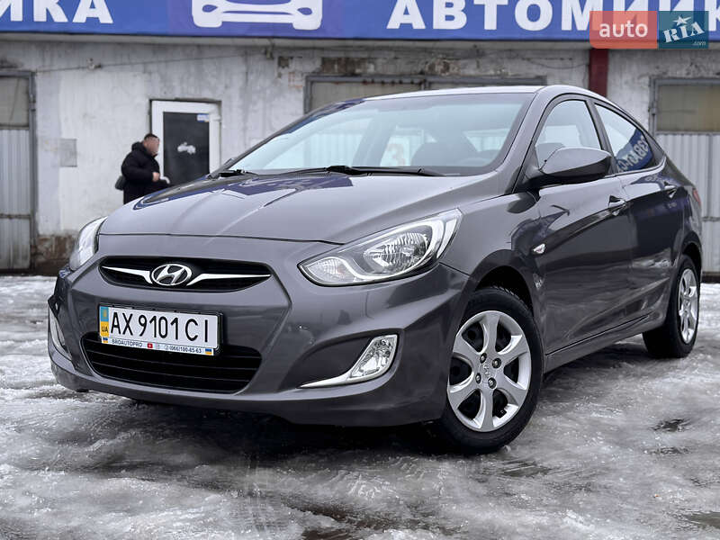 Hyundai Accent 2011 Hyundai Accent 2011