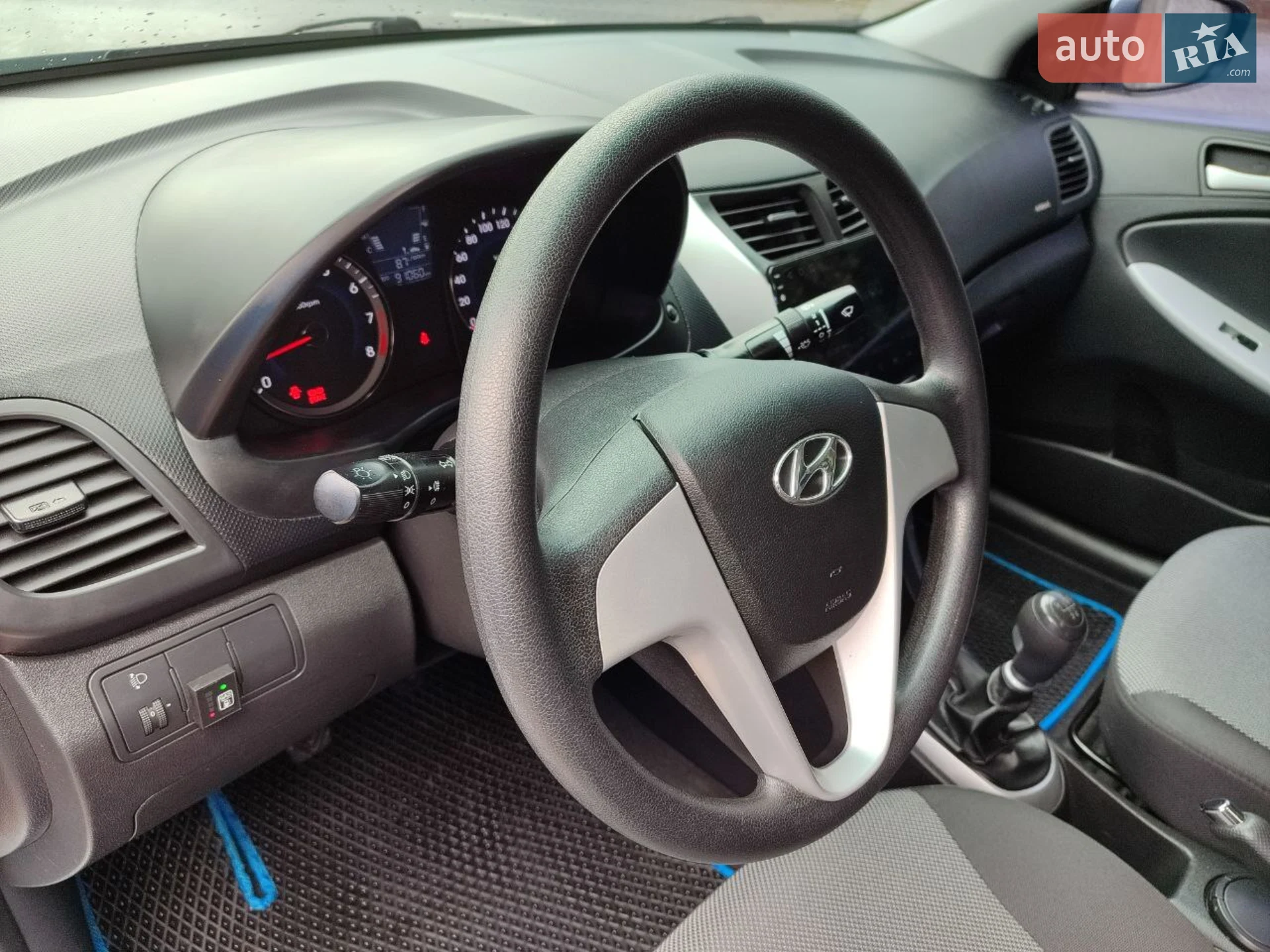 2012 Hyundai Accent - мініатюра 8