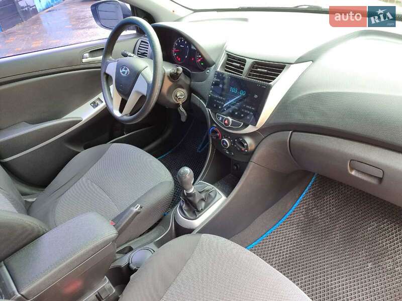 Седан Hyundai Accent 2012 в Харкові