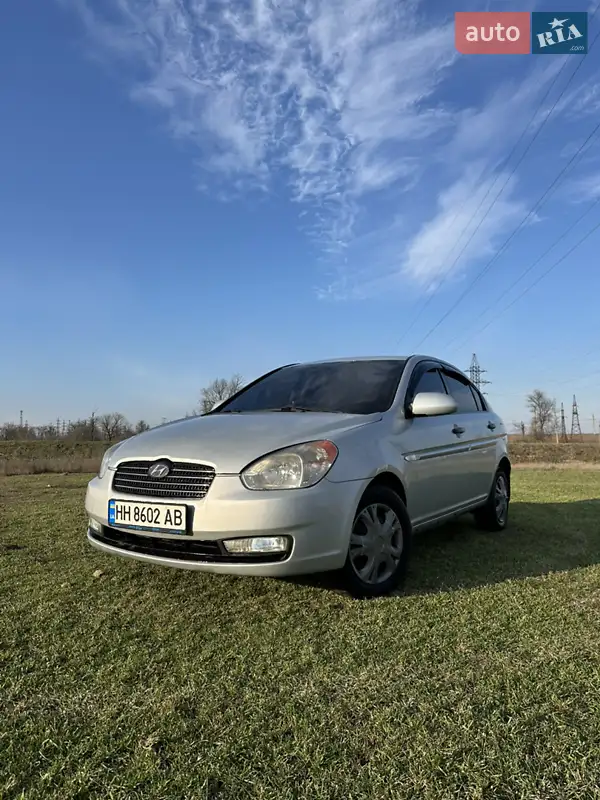 Hyundai Accent
