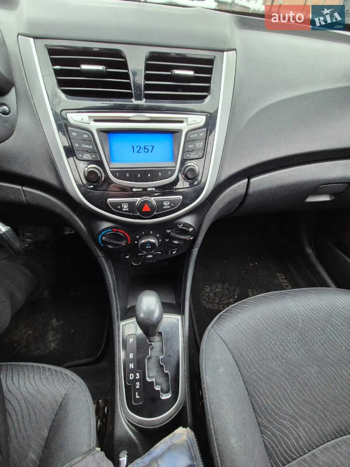 2011 Hyundai Accent - мініатюра 15