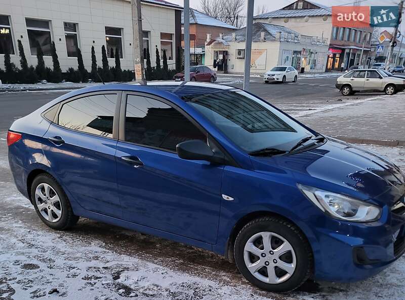 Седан Hyundai Accent 2011 в Ананьеве фото 4 Седан Hyundai Accent 2011 в Ананьеве