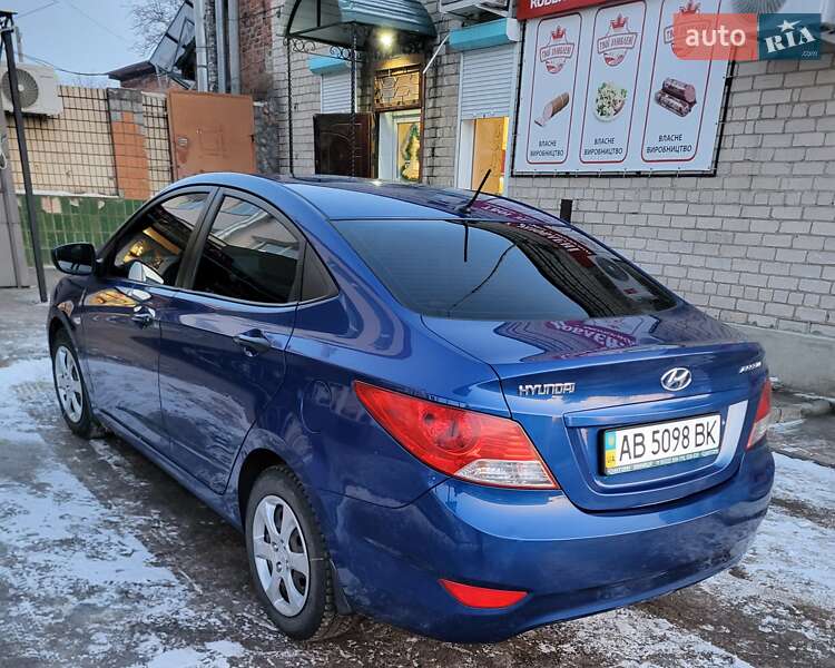Седан Hyundai Accent 2011 в Ананьеве фото 8 Седан Hyundai Accent 2011 в Ананьеве