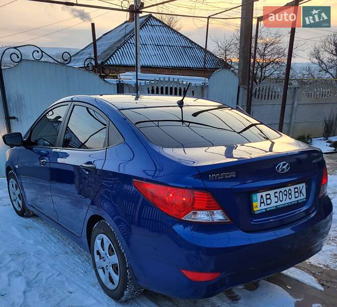 Седан Hyundai Accent 2011 в Ананьеве фото 43 Седан Hyundai Accent 2011 в Ананьеве