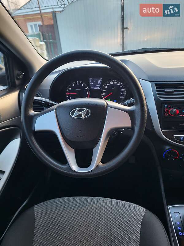 Седан Hyundai Accent 2011 в Ананьеве фото 55 Седан Hyundai Accent 2011 в Ананьеве