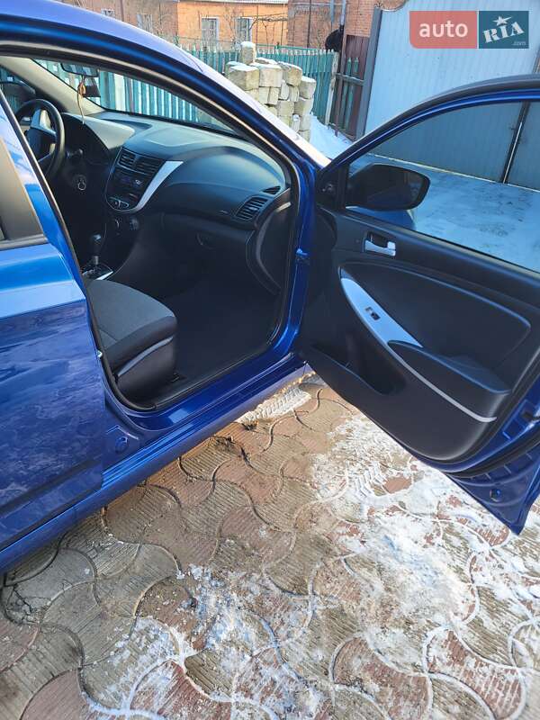 Седан Hyundai Accent 2011 в Ананьеве фото 61 Седан Hyundai Accent 2011 в Ананьеве
