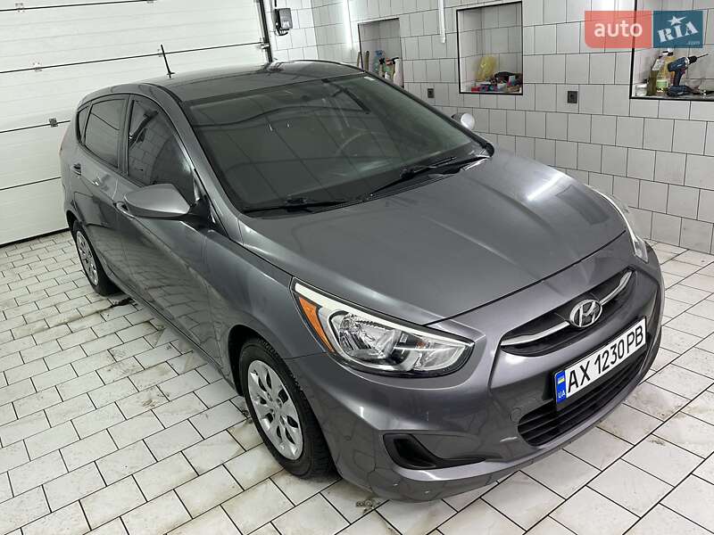 Hyundai Accent 2015