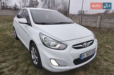 Седан Hyundai Accent 2012 в Козельщине