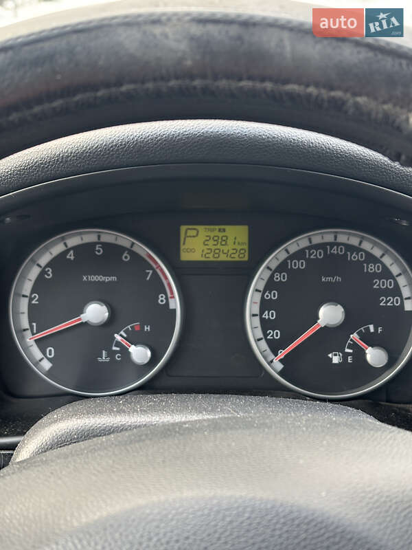 Седан Hyundai Accent 2008 в Славуте