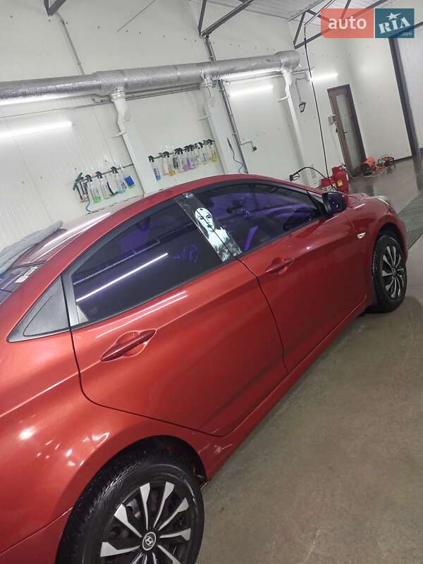 Седан Hyundai Accent 2012 в Каменец-Подольском