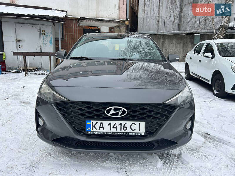 Hyundai Accent 2021