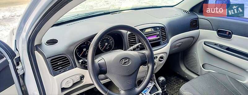 Hyundai Accent 2008
