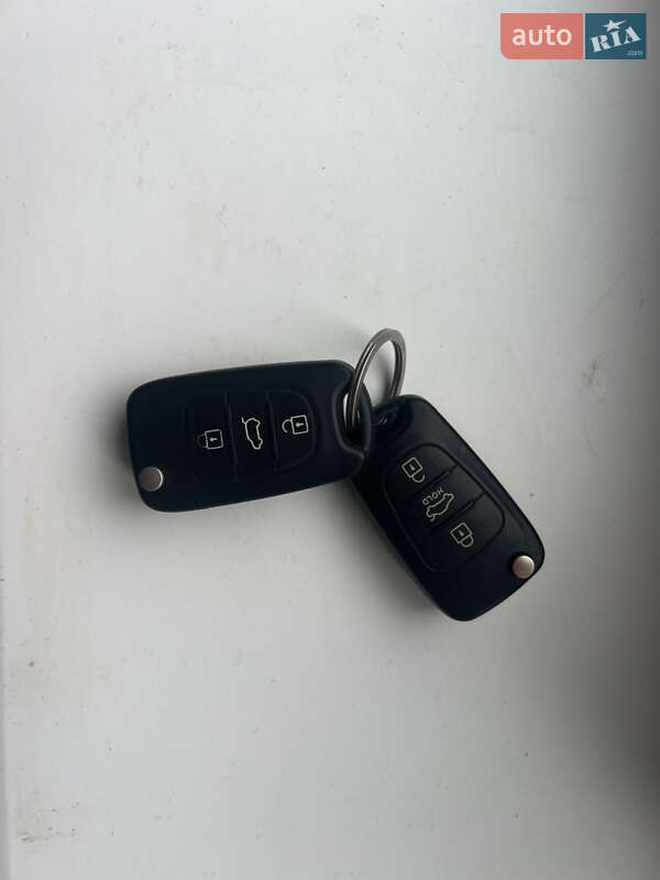 Седан Hyundai Accent 2011 в Харкові фото 28 Седан Hyundai Accent 2011 в Харкові