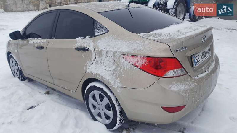 Седан Hyundai Accent 2013 в Николаеве
