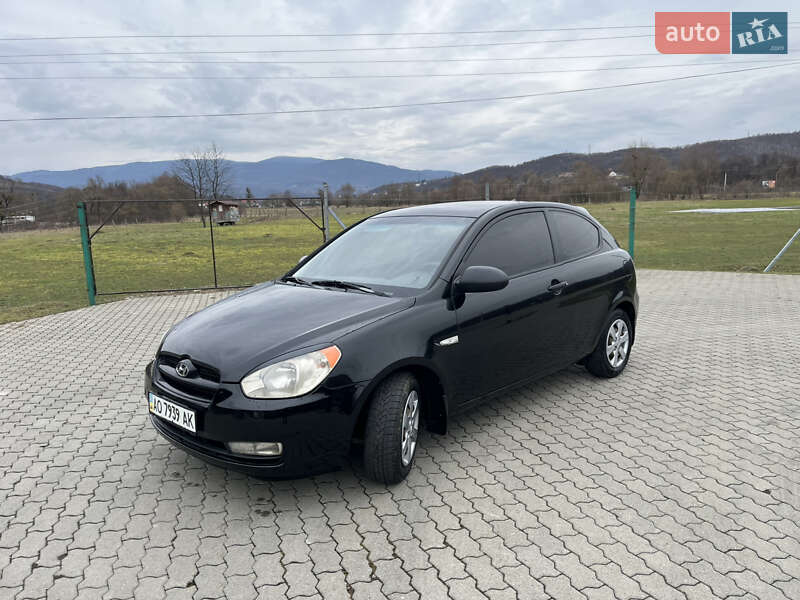 Хэтчбек Hyundai Accent 2007 в Сваляве