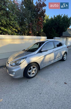 Седан Hyundai Accent 2011 в Києві
