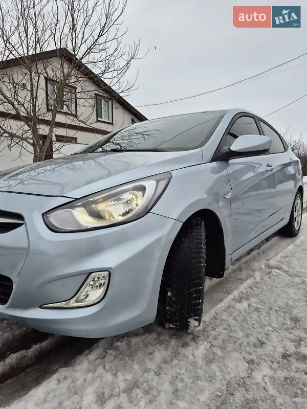 Hyundai Accent