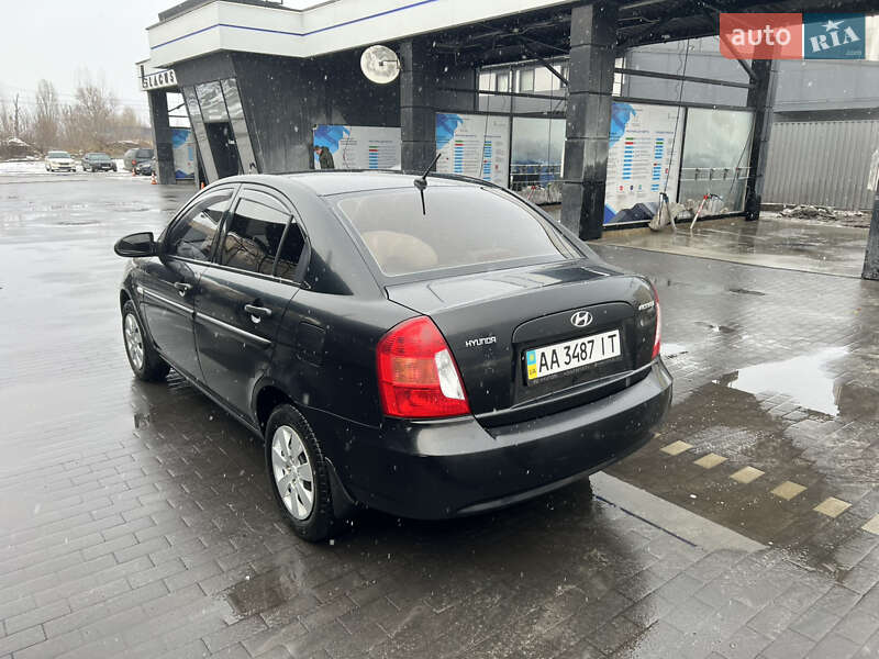 Седан Hyundai Accent 2009 в Киеве
