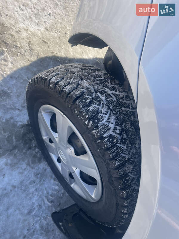 Седан Hyundai Accent 2007 в Гайсине