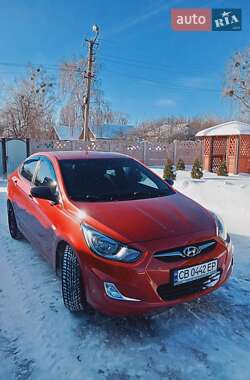 Седан Hyundai Accent 2013 в Чернигове