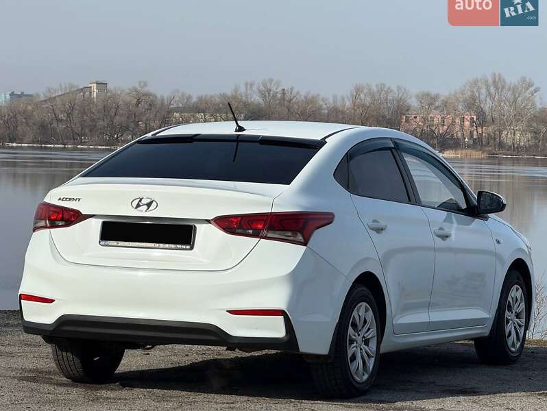 Седан Hyundai Accent 2017 в Днепре