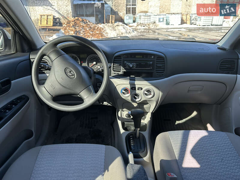 Седан Hyundai Accent 2008 в Кременчуге