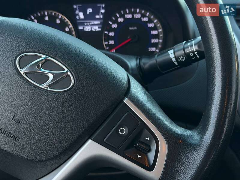 Седан Hyundai Accent 2013 в Харькове