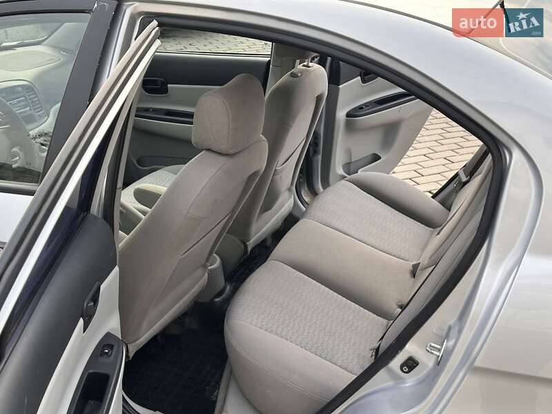 Седан Hyundai Accent 2008 в Мукачево фото 12 Седан Hyundai Accent 2008 в Мукачево